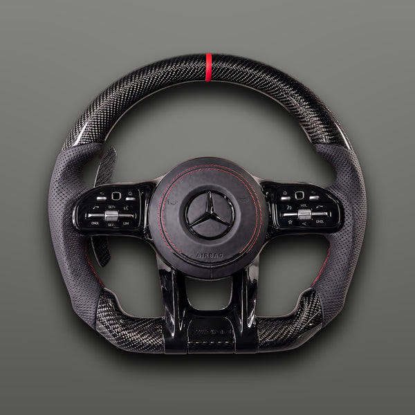 Volant Carbone Custom – Mercedes-AMG | Cuir Perforé & Surpiqûres Rouges