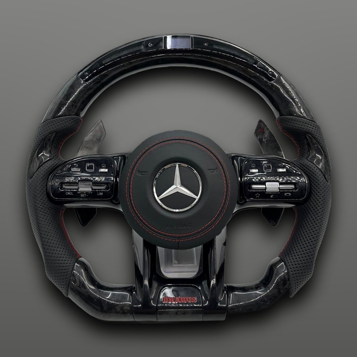 Volant Carbone Forgé Custom – Mercedes-AMG Brabus | Surpiqûres Rouges
